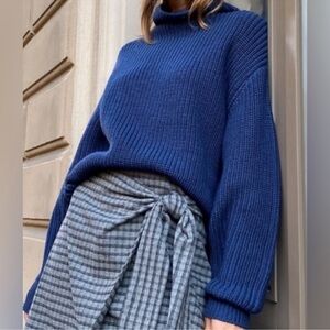 Aritzia Wilfred Sweater